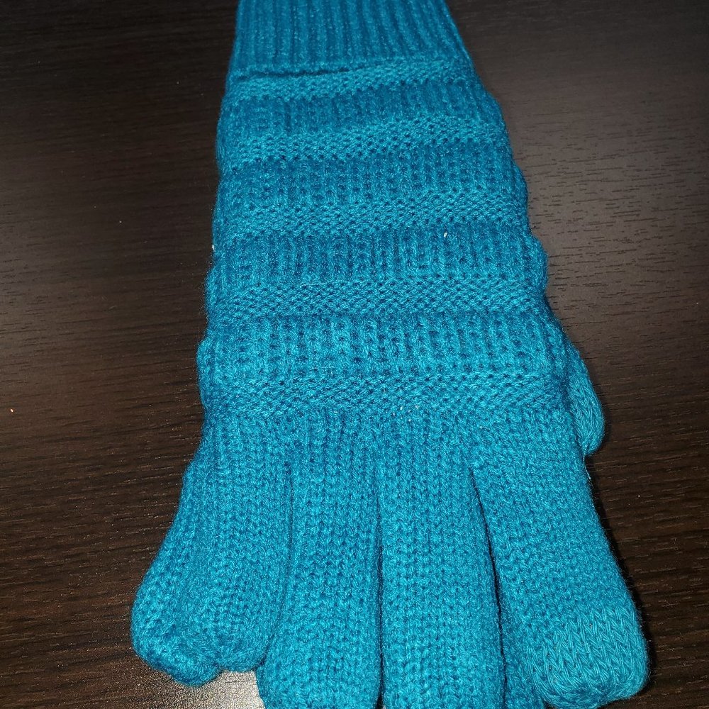 Teal Solid Cable Knit CC Gloves